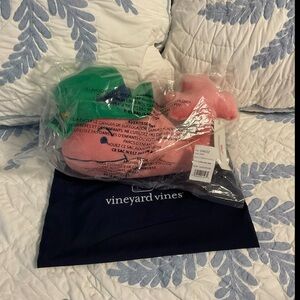Vienyard vines plush whale at. Patrick’s day leprechaun stuffed animal plush new
